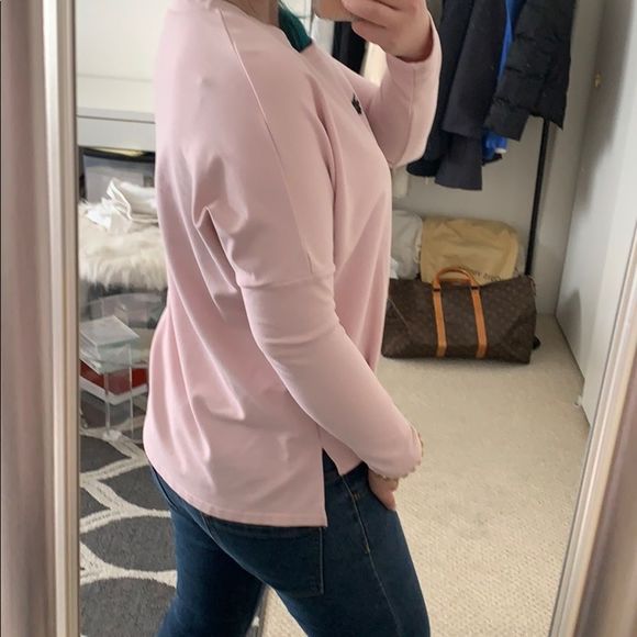 Light pink “C” sweater-M/L - Picture 2 of 6